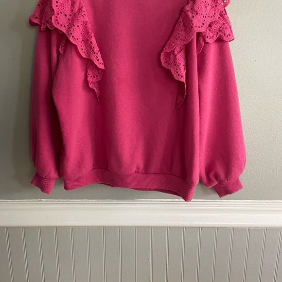 H&M Girls Eyelet Ruffle Hot Pink Sweatshirt 5/6 - Picture 4 of 7